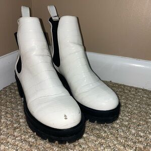 Forever 21 white booties